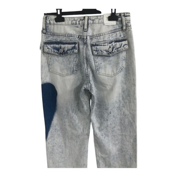 Light acid wash dark blue heart printed jeans size 7/28 brand new - Picture 12 of 17